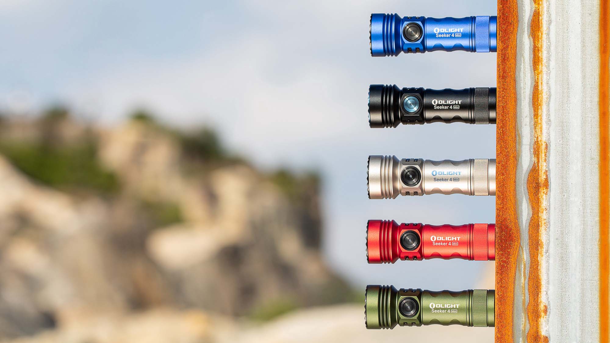 Seeker 4 Mini LED&UV フラッシュライト - Olight Japan