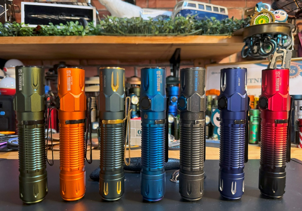 オーライト WARRIOR 3S タクティカルライト エルフブルー WARRIOR 3S [OLIGHT]